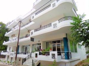 A balcony or terrace at Pagona Hotel