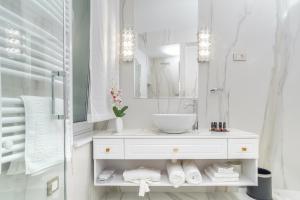 Ann Luxury Rooms tesisinde bir banyo