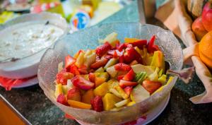 Makanan di atau berdekatan hotel