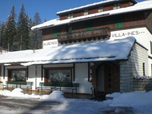 Hotel Villa Ines durante o inverno