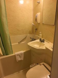 Un baño de Shimizu City Hotel