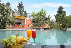 Olives The Boutique Resort में या उसके करीब स्विमिंग पूल