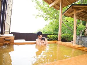 Os clientes hospedados em Arima Onsen Motoyu Ryuusenkaku