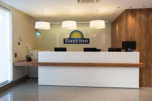 Lobbyn eller receptionsområdet på Days Inn by Wyndham Rio de Janeiro Lapa