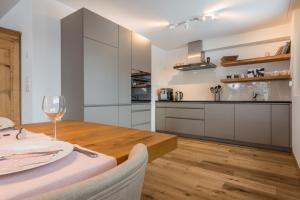 A kitchen or kitchenette at Zer Milachra