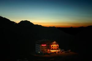 Foto dalla galleria di Hotel Folgore a Passo Stelvio