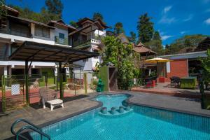 The swimming pool at or close to Olives The Boutique Resort