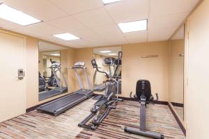 Fitness centar i/ili fitness sadržaji u objektu Days Inn by Wyndham Dumfries Quantico