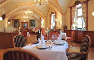 Зона вітальні в Romantik Hotel Burgkeller Residenz Kerstinghaus