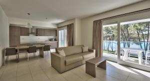 Gallery image of Crvena Luka Resort in Biograd na Moru