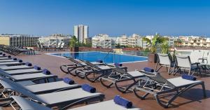 Bazen u objektu H10 Vintage Salou - Adults Only ili u blizini