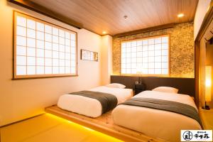 Легло или легла в стая в KONJAKUSO Osaka Dotonbori "YORIAI" Penthouse Stay