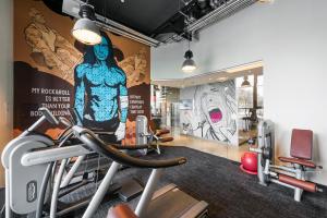 Gimnasio o equipamiento deportivo en Comfort Hotel LT - Rock 'n' Roll Vilnius