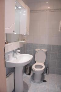 Keratea Apartment Athens Airport tesisinde bir banyo