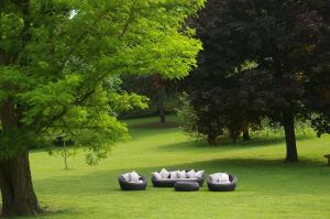 A garden outside Le Château de la Tour