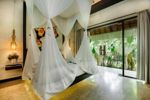 Ảnh trong thư viện ảnh của Karmagali Suites Adults only & Private Pool Family Villas ở Sanur