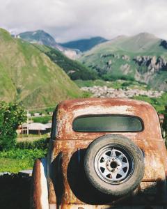 Photo de la galerie de l'établissement Kazbegi Guide, à Kazbegi