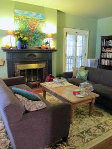 A seating area at The Lancaster Bed and Breakfast