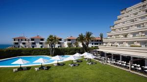 Swimmingpoolen hos eller tæt på Melia Sitges