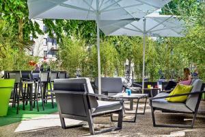 Taman di luar ibis Styles Strasbourg Avenue du Rhin