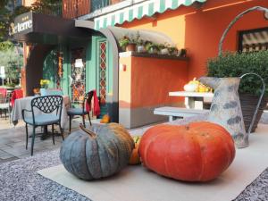 Foto de la galeria de Ristorante Charme Hotel Tre Terre a Ponte Brolla