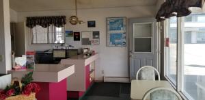 A kitchen or kitchenette at Tara Vista Inn