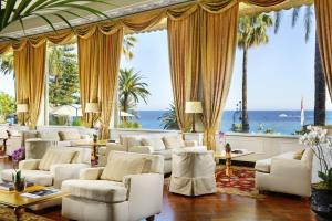 Seating area sa Royal Hotel Sanremo