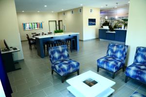 Oleskelutila majoituspaikassa Americas Best Value Inn & Suites-Prairieville