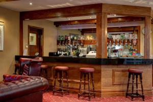 Area lounge atau bar di Bury Ramsbottom Old Mill Hotel and Leisure Club