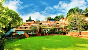 Сад в Kodai Resort Hotel, Kodaikanal