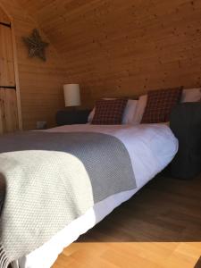 Foto de la galeria de Sutor Coops The Nest with Hot Tub a Cromarty