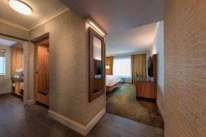 Легло или легла в стая в Hyatt Regency Calgary