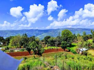 Un paisaje natural cerca de la villa