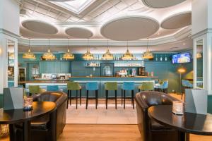 Khu vực lounge/bar tại Parkhotel Diani