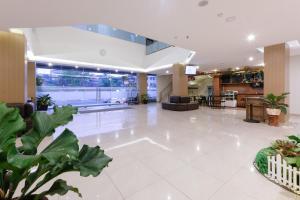 The lobby or reception area at Hotel 88 Mangga Besar 62 Lokasari By WH