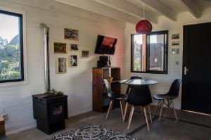 Bilde i galleriet til Norwood Eco Cabañas i Punta Del Diablo