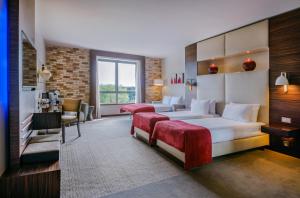 Ένα ή περισσότερα κρεβάτια σε δωμάτιο στο Absolute Hotel Limerick