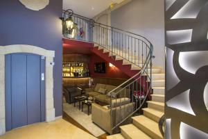 Un lugar para sentarse en Best Western Plus Cannes Riviera