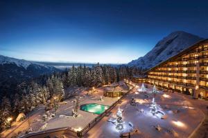 Ein allgemeiner Bergblick oder ein Berglick von des Hotels aus