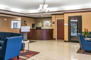 Лоби или рецепция в Comfort Suites South Bend Near Casino