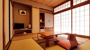 โทรทัศน์และ/หรือระบบความบันเทิงของ Wakaki Ryokan - Nasu Yumoto Onsen