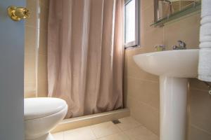 A bathroom at Megim Hotel