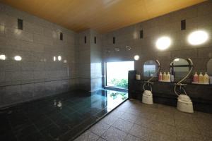 Swimmingpoolen hos eller tæt på Hotel Route-Inn Aomori Chuo Inter