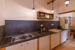 Una cocina o kitchenette en Apartment Sirius G in center of CB