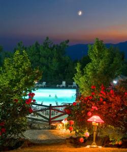 The swimming pool at or close to Bungalow - Camping Apollon