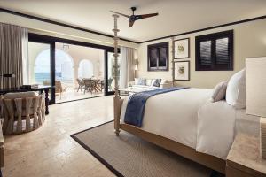 Cap Juluca, A Belmond Hotel, Anguilla房間的床