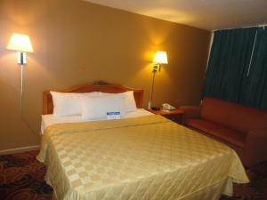 Americas Best Value Inn Santa Rosa, New Mexico 객실 침대