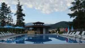 Swimming pool sa o malapit sa Velingrad Balneohotel