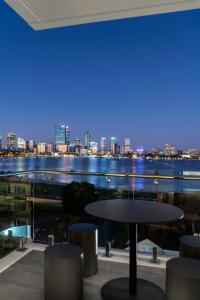 Un balcón o terraza en Quest South Perth Foreshore