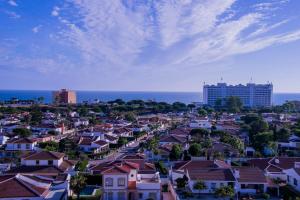 Uma vista geral de Matalascañas ou a vista da cidade a partir do apartamento